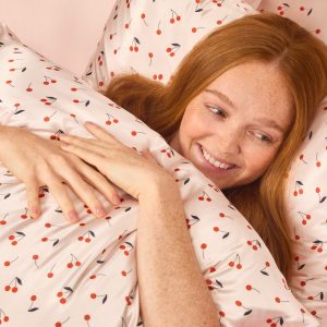 Alternative view of Satin Pillowcase in Cherry Print 4 Packs- King