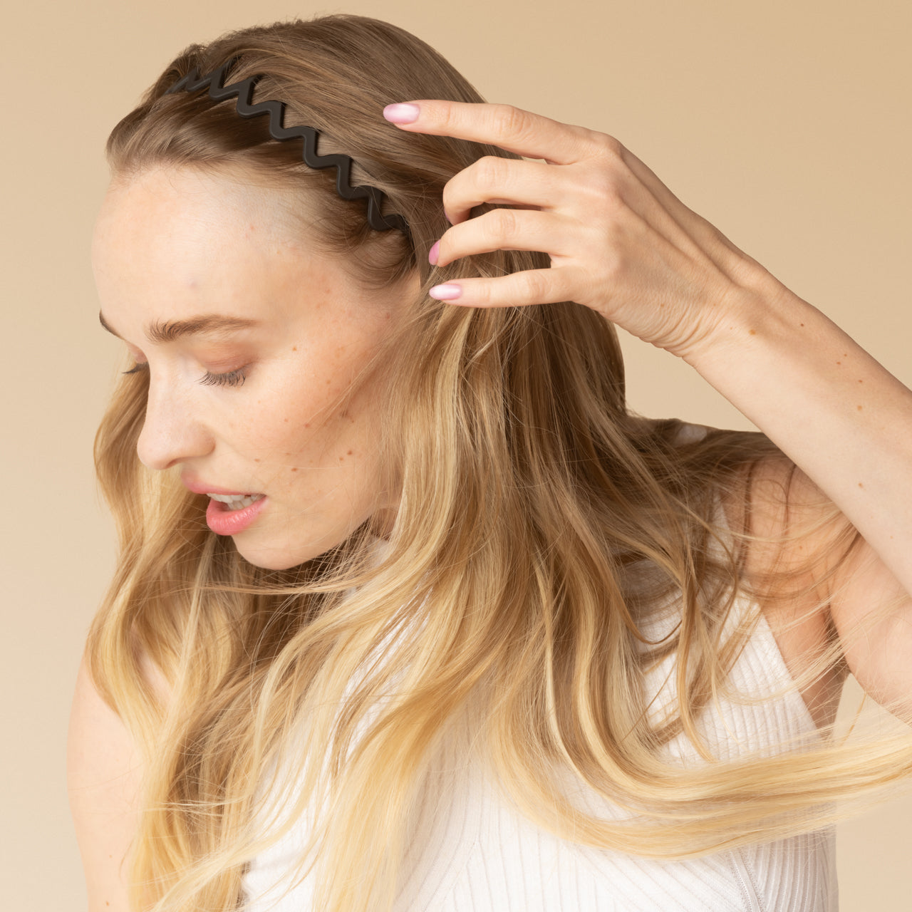 Black & Tort Zig Zag Headbands 2pc Set - Image 3