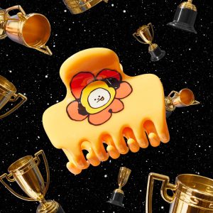 Alternative view of Kitsch x BT21 Cloud Claw Clip in CHIMMY