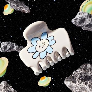 Alternative view of Kitsch x BT21 Cloud Claw Clip in VAN