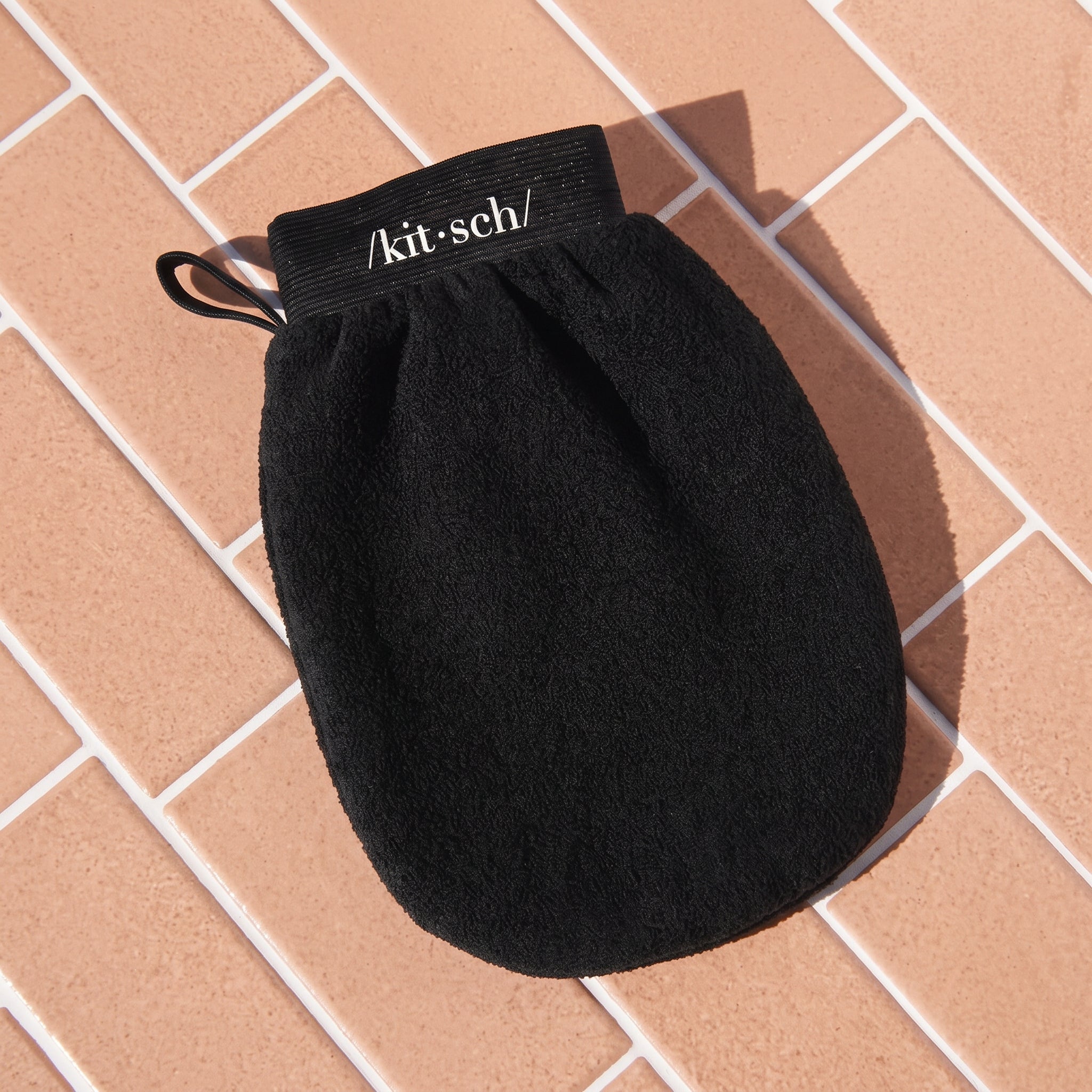Black Exfoliating Glove - Image 3